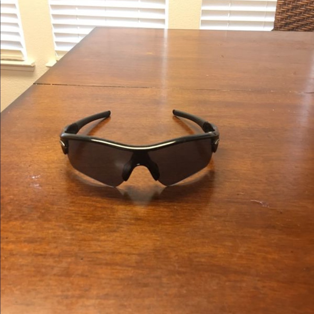 Oakley Radar Path
